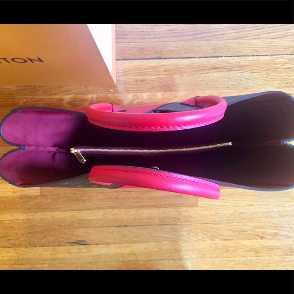 ⛔️SOLD⛔️Louis Vuitton Kimono MM Tote - Picture 7 of 8